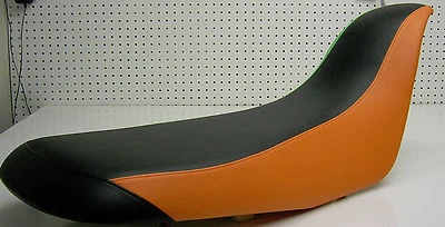 KAWASAKI KFX 700 V force pinza negra/cubierta de asiento naranja (colores) Foto 1 de 2