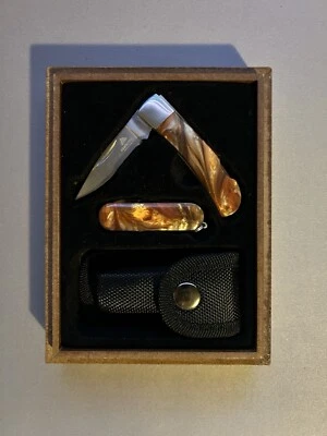 Ozark Trail Juego de 2 Piezas Caja de Madera de Coleccionista "5 Navajas de Bolsillo con Funda Foto 1 de 2