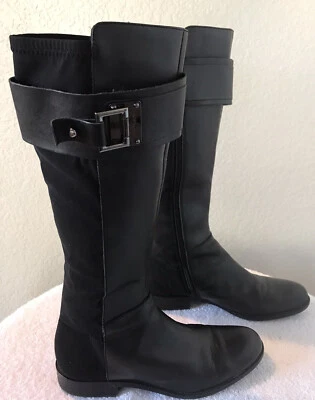 Botas hasta la rodilla Tahari Bailey talla 8,5 M de cuero negro detalle de hebilla Foto 1 de 4
