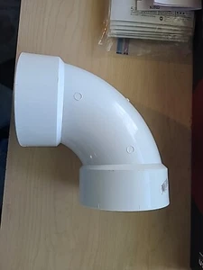 Codo Genova 4" SCH40 PVC 90 grados 72840 - Imagen 1 de 8