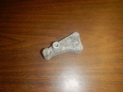 Jeep Wrangler YJ TJ 1991-2002 4 cilindros Soporte de alternador inferior de 2,5 L ENVÍO GRATUITO Foto 1 de 2