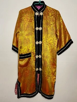 Vintage Golden Yellow Embroided 70s Satin Kimono with pocket and pink lining S-M - Image 1 of 4