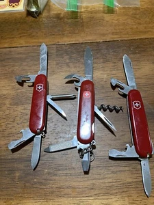 3 Swiss Army Knives Victorinox Rostfrei , Wenger - Picture 1 of 1