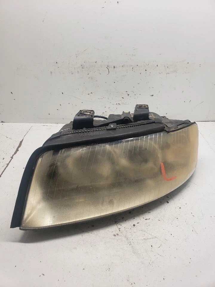 Driver Headlight Excluding Convertible Xenon HID Fits 03-05 AUDI A4 1417518 - Image 1 of 4