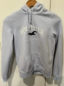 Sudadera con capucha para mujer Hollister azul claro XS con logotipo bordado blanco - Imagen 1 de 7