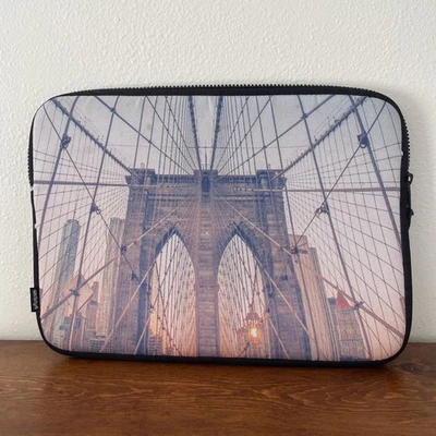 Society6 Soft Laptop Case Sleeve Cover Zipper Pouch Brooklyn Bridge NYC 13x9.5” - Image 1 of 4