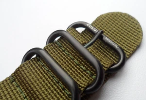 Das ECHTE Zulu® Durchzugsarmband von Maratac USA Fb Khaki mit PVD Schwarze Ringe - Bild 1 von 12