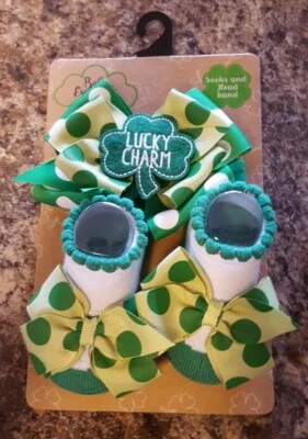 NWT Baby Essentials Infant Head Band & Socks Lucky Charm St Patricks Day 0-6 M - Image 1 of 4