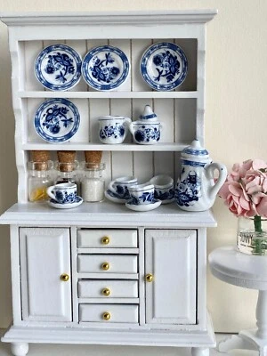 1:12 Casa de Muñecas Miniatura Madera Estante Gabinete Librero Expositor Juego de Tetera Foto 1 de 4