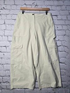 Lululemon Light Utilitech Cargo Pocket High-Rise Crop Pants Natural Ivory Sz 31 - Picture 1 of 13