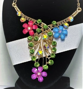 BETSEY JOHNSON GOLD VINE WITH PURPLE RED & BLUE CRYSTALS FLOWERS CHOKER NECKLACE - Picture 1 of 4