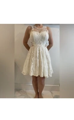 Vestido de novia David’s corte lateral de encaje, nuevo con etiquetas, talla 8 Foto 1 de 4
