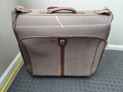 Maleta London Niebla Bolsa de Ropa Marrón Tweed Grande Rodante 22 x 22 x 9 pulgadas Foto 1 de 4