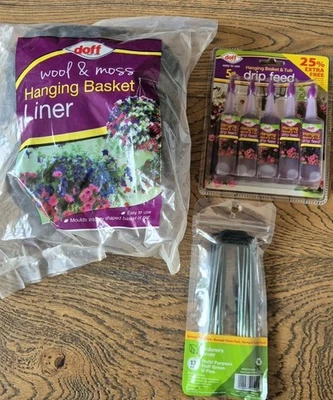 DOFF HANGING BASKET LINER WOOL MOSS + 5PK DRIP FEED + HALF GREEN U PINS 12PK - Image 1 of 4