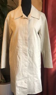 Coach Women Trench Tan Walking Jacket Coat/ Lined C print Medium Hidden Buttons - Image 1 of 4