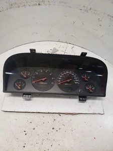Speedometer Cluster Laredo MPH Fits 01 GRAND CHEROKEE 1341524 - Picture 1 of 6