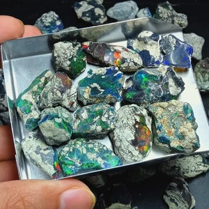 Lote áspero de ópalo negro ahumado etíope de 100 quilates - piedras preciosas de fuego de calidad rara - Imagen 1 de 6