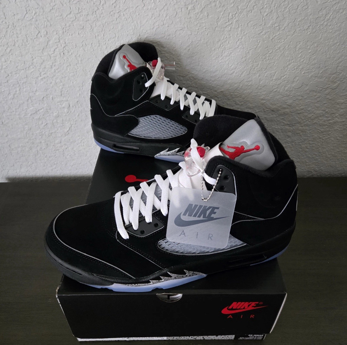 Jordan 5 OG 2025 Metallic for Sale | Authenticity Guaranteed Jordan 5 OG 2025 Metallic for Sale | Authenticity Guaranteed