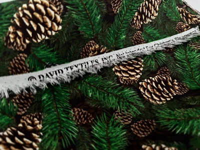 Vtg 1 Yd 44X36" DAVID TEXTILES Green PINE CONES XMAS FABRIC Quilt Branches - Image 1 of 4