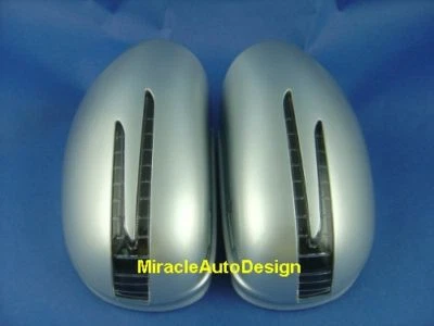CUBIERTAS DE ESPEJO RETROVISOR PUERTA DOS FLECHAS LED PLATEADAS MERCEDES BENZ X164 GL y W251 R 2005-2008 Foto 1 de 4