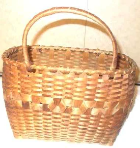 Vintage Medium Sized Oval Shaped Woven Basket Decor With Handles 0011010 - Picture 1 of 12