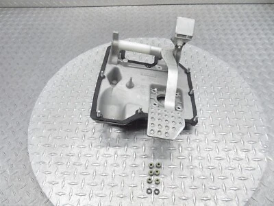 2008 Ferrari F430 Spider 176464 suporte de conjunto de pedal de freio para caixa de câmbio F1 - Imagem 1 de 4