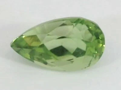 PIEDRA PRECIOSA DIOPSIDO VERDE NATURAL SIN CALEFACCIÓN DE RUSIA 1,40 quilates Foto 1 de 4