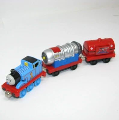 Thomas & Friends Take N Play Die Cast Train motor a jato magnético NOVA BATERIA FUNCIONA - Imagem 1 de 4