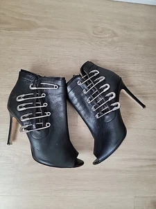 Katy Perry Women's The Unity Slipper 7.5 Peep Toe Booties - Picture 1 of 10