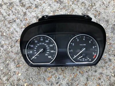 Cuadro de instrumentos velocímetro manual BMW 1 Series 120i 2012 2.0 cupé 9242327 Foto 1 de 3