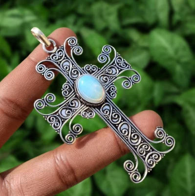 Atractivo colgante entrecruzado de piedras preciosas de opalita enchapado en plata 925 joyas para mujer Foto 1 de 4