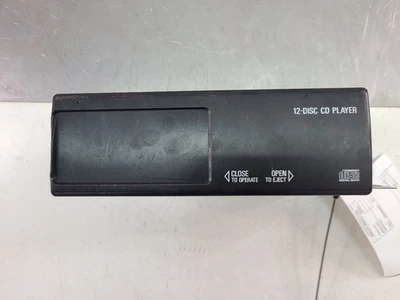 Conjunto de reproductor de CD Camaro 2000 remoto de fábrica de 12 discos, 25678544 - OEM Foto 1 de 4