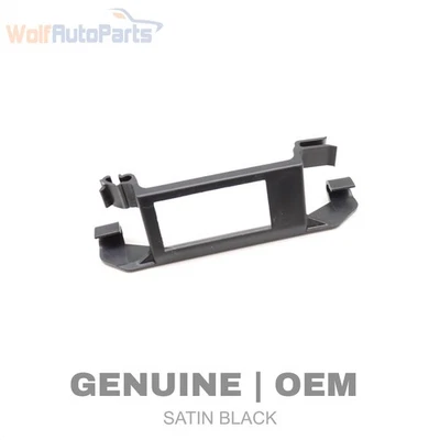 2019-2024 AUDI A6 QUATTRO - Front SEAT Light Bracket 4M0881547 - Image 1 of 4