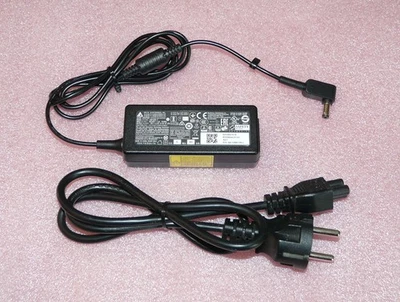 ACER ASPIRE A315-51, A315-53 Notebook Netzteil Delta ADP-45FE F / 19V 2,37A 45W - Bild 1 von 4