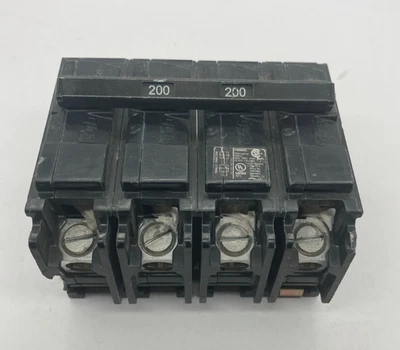 Siemens EQ9685 MBK200 4 Pole 200 Amp 120/240V AC Plug On EQ Main Breaker CHIPPED - Image 1 of 4