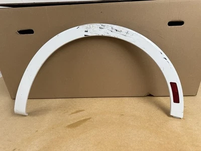 2021-2023 BUICK ENVISION CUARTO TRASERO IZQUIERDO ACAMPANADO ARCO DE RUEDA MOLDURA MOLDURA OEM Foto 1 de 4