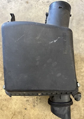 适用于 2010 - 2014 丰田 SEQUOIA 5.7L 升 空气净化器 盒子总成 17080 - 0S021 原始设备制造商 — 第 1/3 张图片