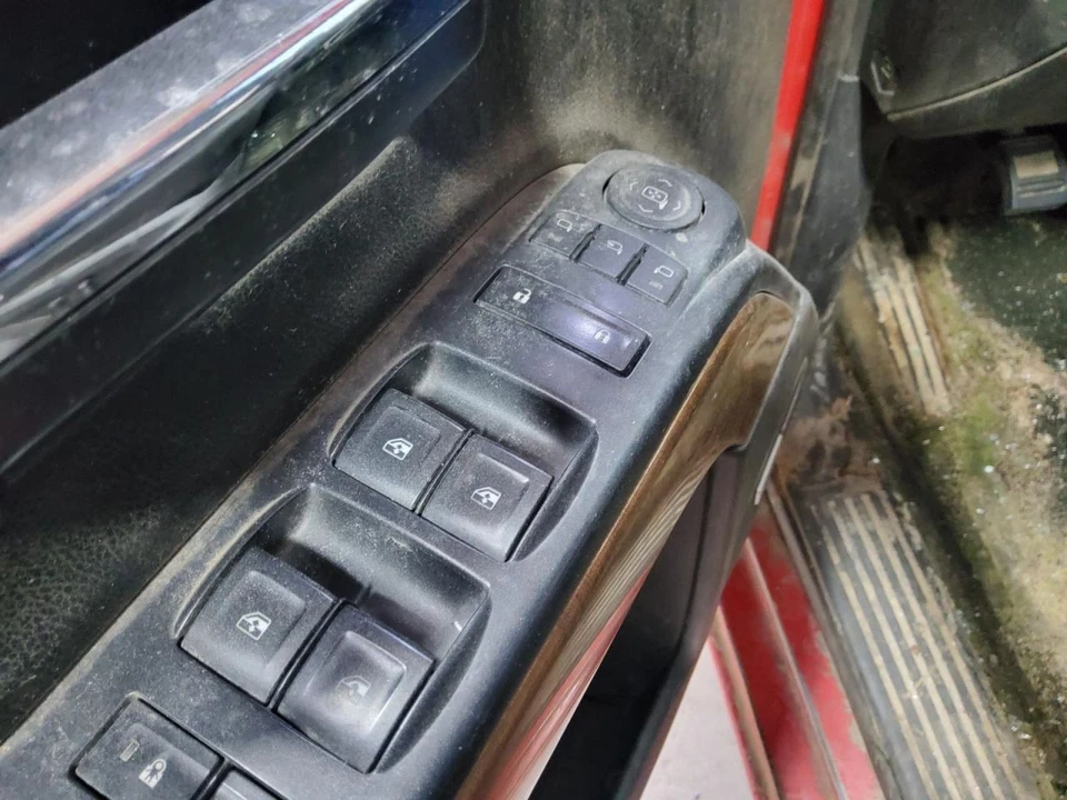 Driver Front Door Switch Classic Style Fits 14-19 SIERRA 1500 PICKUP 561960 - Image 1 of 1