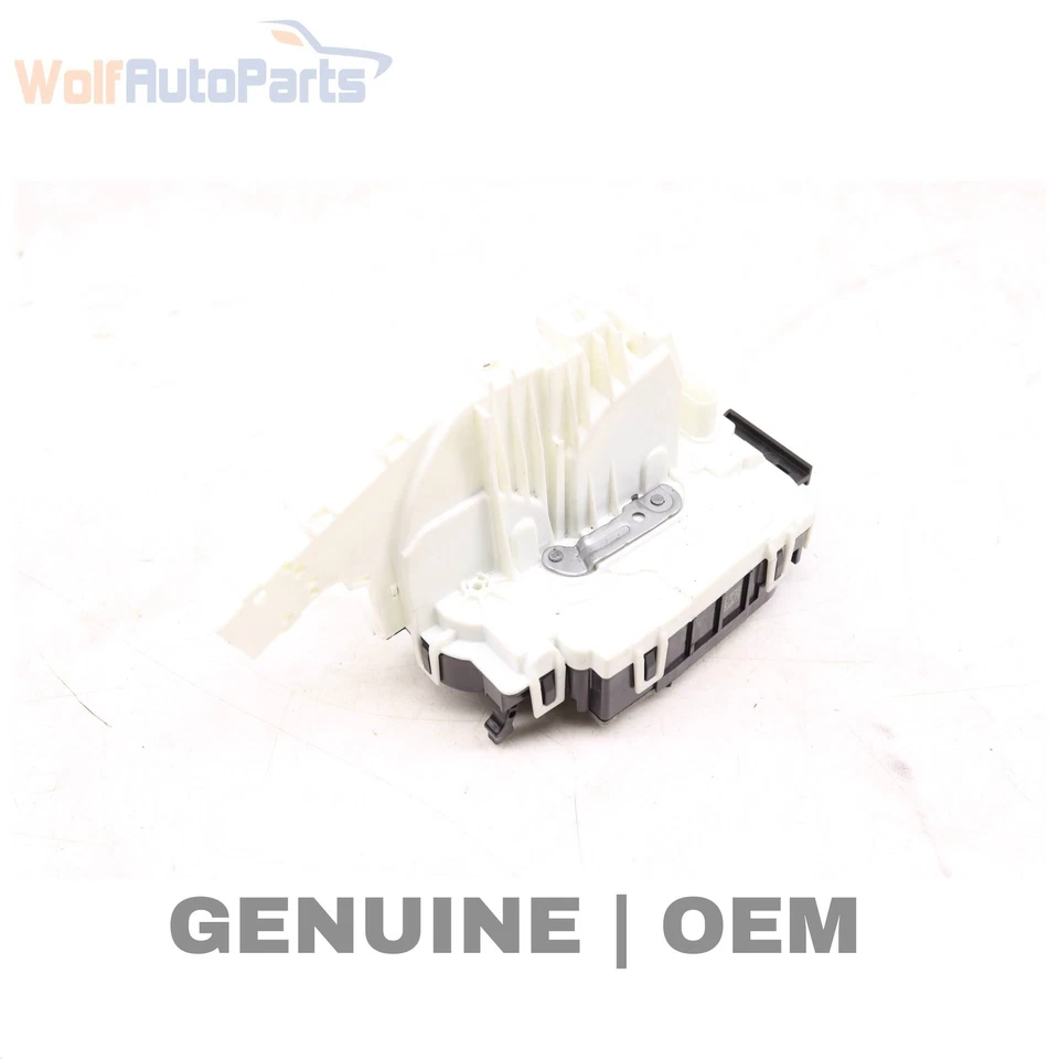 MERCEDES-BENZ E350 2010-2016 - Actuador de cierre / cierre de puerta trasera izquierda 2047302935 Foto 1 de 4