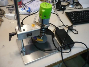 Glasschneidemaschinchen für Flaschen gebraucht, nie benutzt - Bild 1 von 3