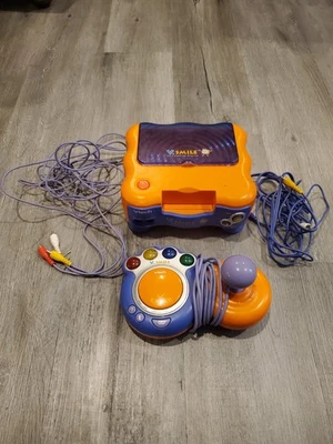 VTech VSmile Kids TV Learning System Console & Controller No Games or Power Cord - Image 1 of 4