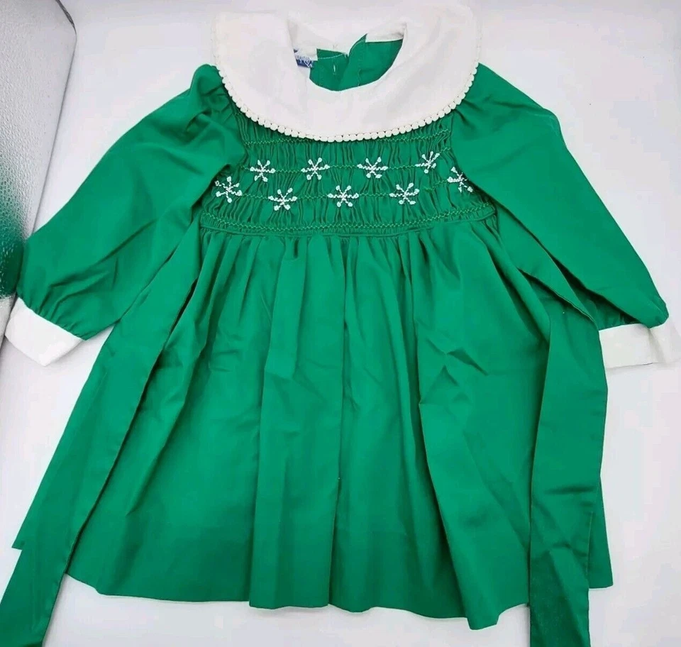 Vintage Girls Long Sleeve Smocked Green Dress Polly Flinders Size 3 READ - Image 1 of 4