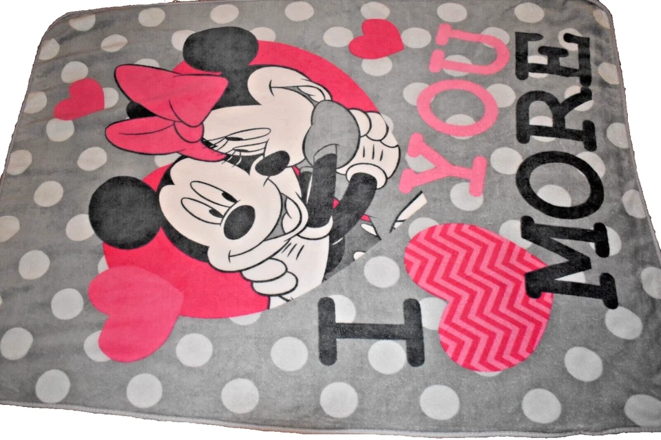 Manta de felpa a lunares G3 Disney Mickey & Minnie Mouse I Love You More Foto 1 de 4