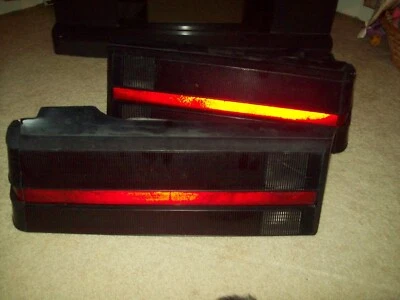 1981-1987- Par de luces traseras de freno Ford Mercury LN7 Foto 1 de 4