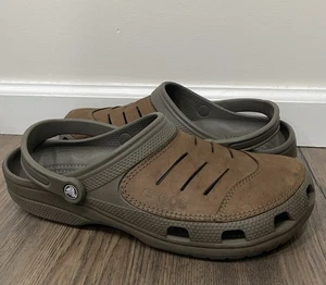 Crocs Yukon Vista II Clogs Schuhe Sandale olivbraun Leder Zehenbereich Herren Größe 13 - Bild 1 von 8