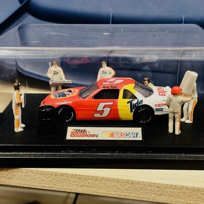 Vintage Ricky Rudd Nascar #5 Mini Pit Crew Model W/Case Scene Tide Car 1:24 - Image 1 of 4