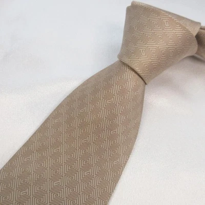 Corbata de Seda Gucci G Rosa Claro Excelente Usada Sin Caja Regalos de Halloween Foto 1 de 4