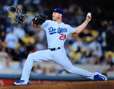 Foto autografiada firmada por Scott Kazmir 11X14 de los Dodgers de Los Ángeles lanzamiento en casa tinta plateada certificado de autenticidad Foto 1 de 2