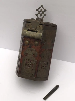 Старинная азиатская тибетская деревянная латунная деревянная шляпа чайная декоративная коробка замок ключ на петлях крышка - Изображение 1 из 4