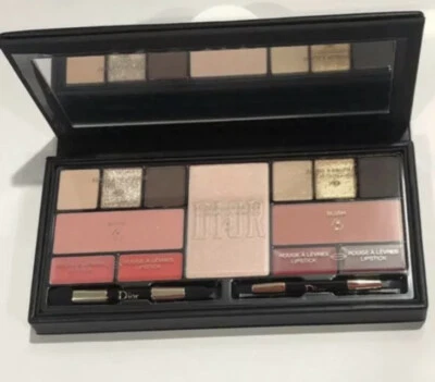 Paleta de ojos y labios Dior Sparkling Couture nueva en caja  Foto 1 de 4